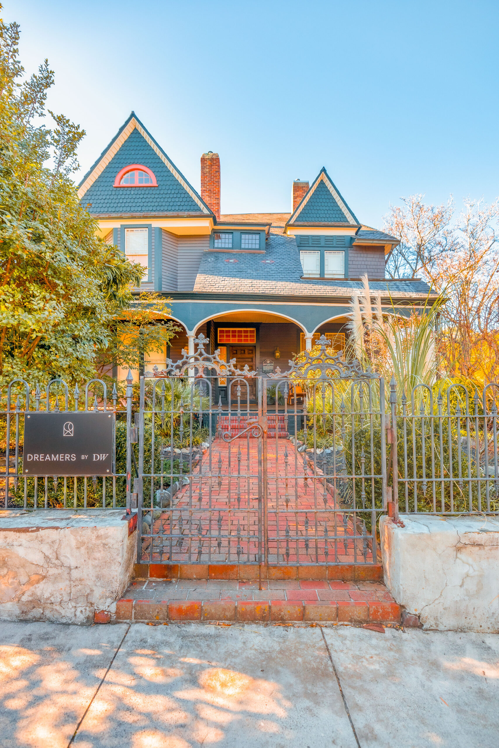 Why Homes With Unique Architectural Styles Are A Double-Edged Sword